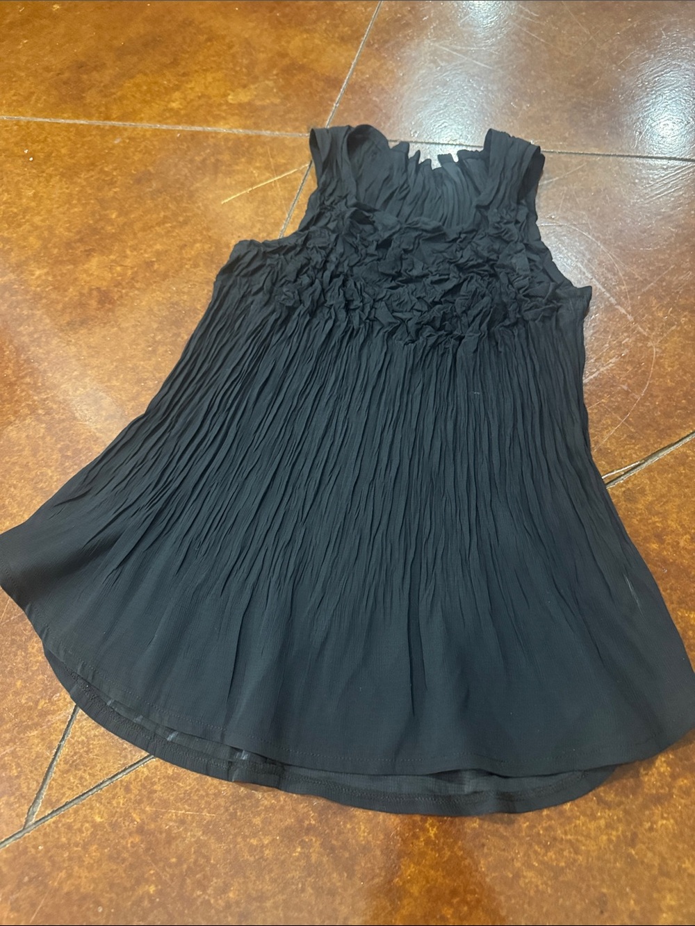 Black Pleated Sleeveless Camisole with Ruching